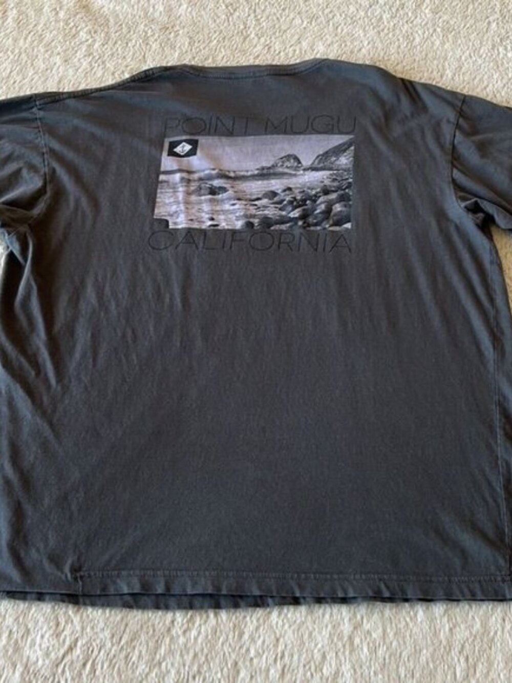 Point Mugu California short sleeve gray size XL - Picture 4 of 16